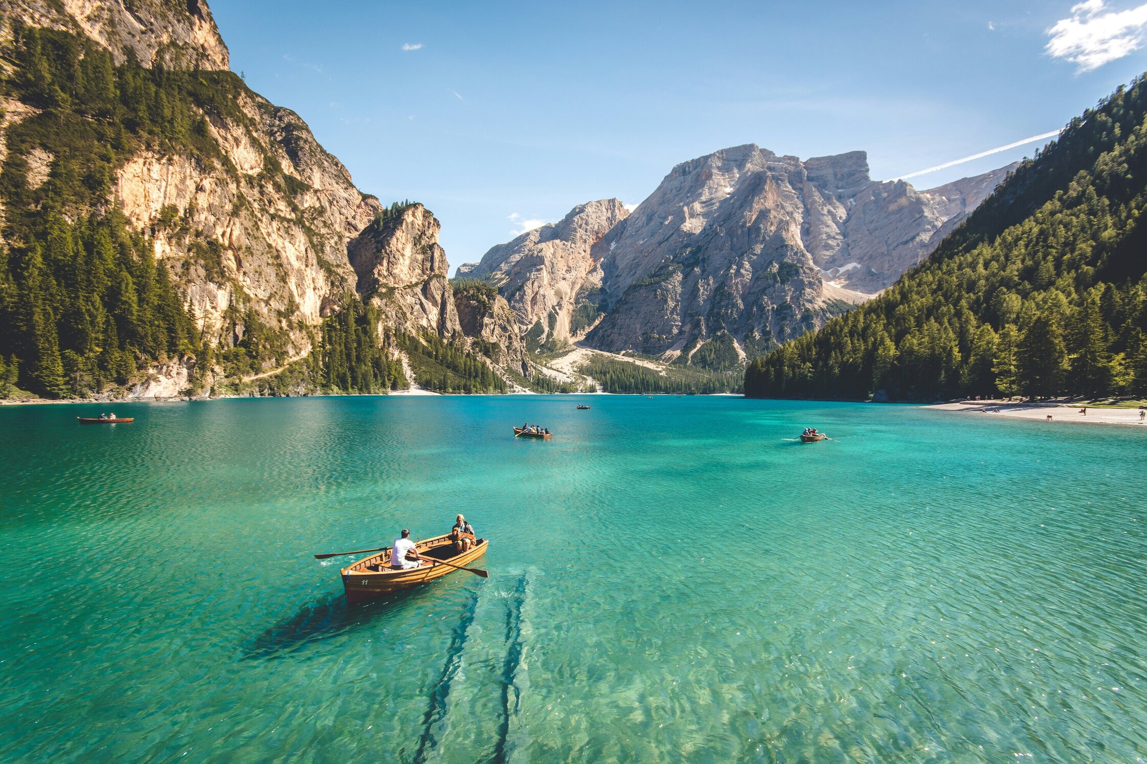 people kayaking